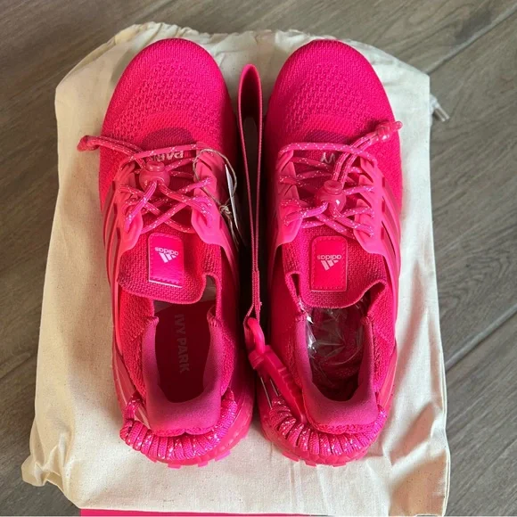 Ivy Park Adidas Ultraboost OG Pink Ivy Heart - Picture 4 of 11